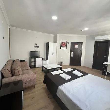 Kolibry Sv Otel 2*