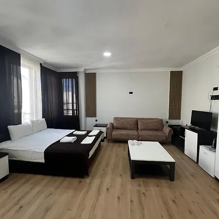 Otel Kolibry Sv 2*